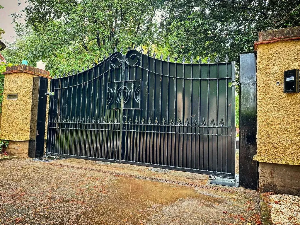 bespoke metal electric gate